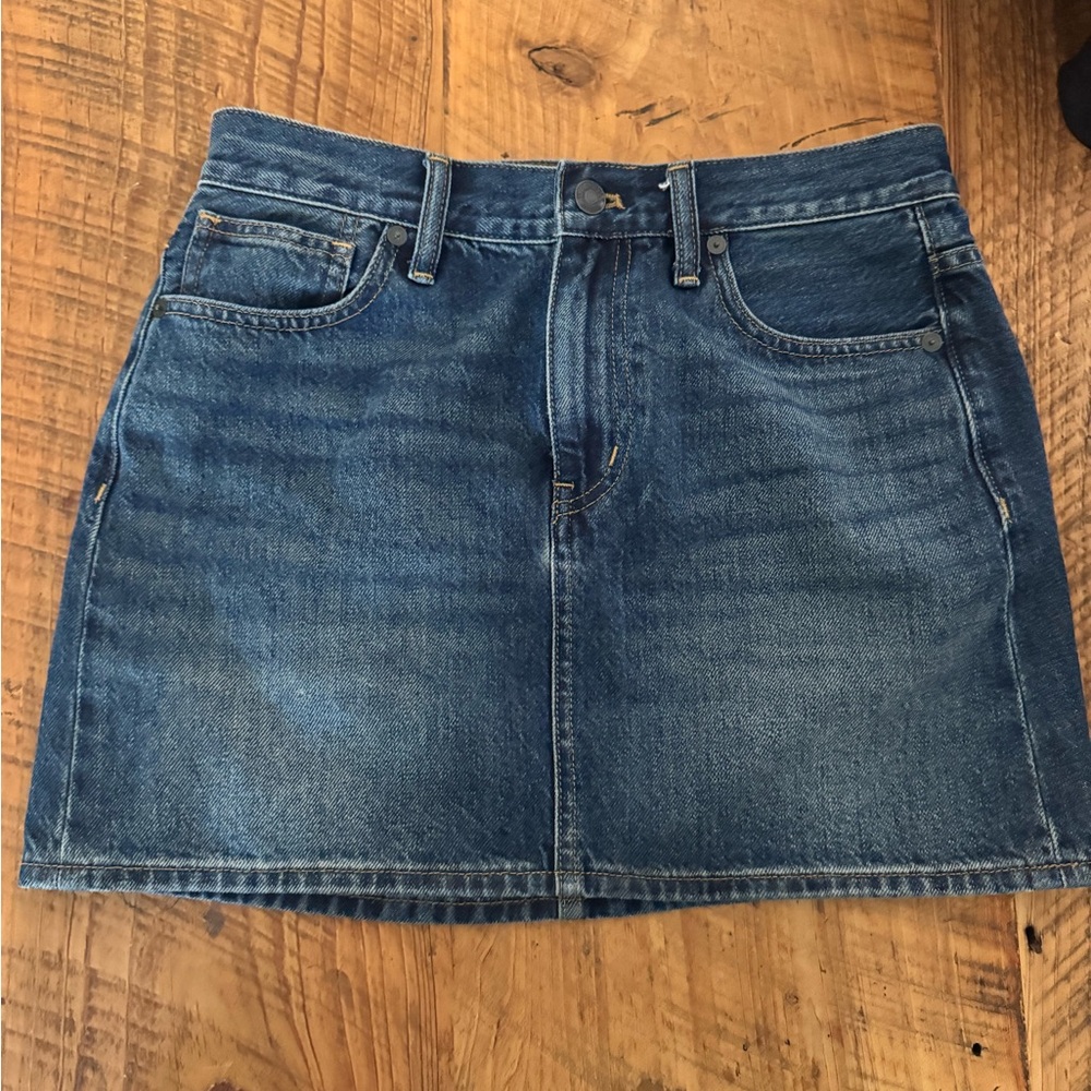 Madewell Denim skirt size 25